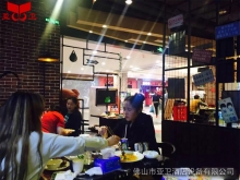 湖南省最佳拍档烤肉火锅（百盛店）